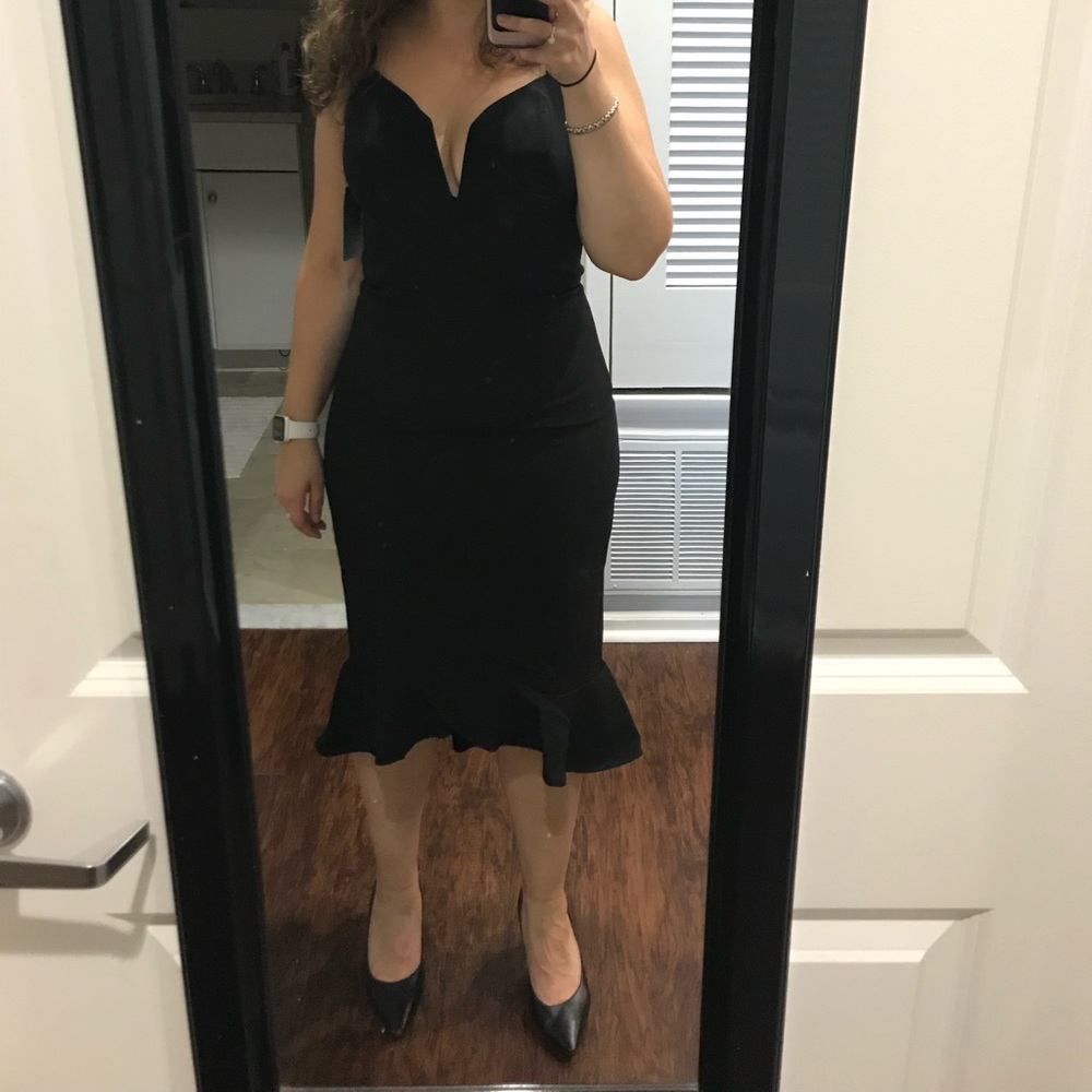 Bardot black v neck dress - Kristen flounce